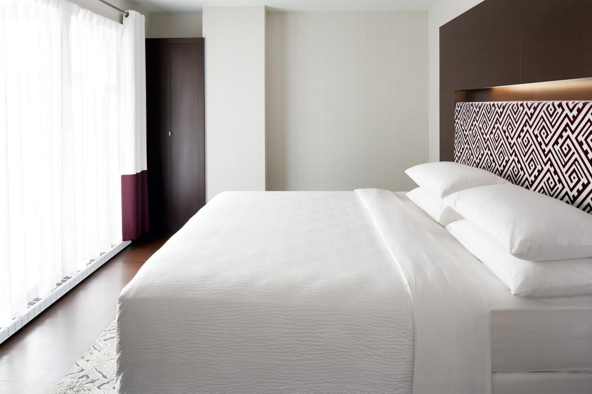 Four Points By Sheraton Levis Convention Centre Екстер'єр фото