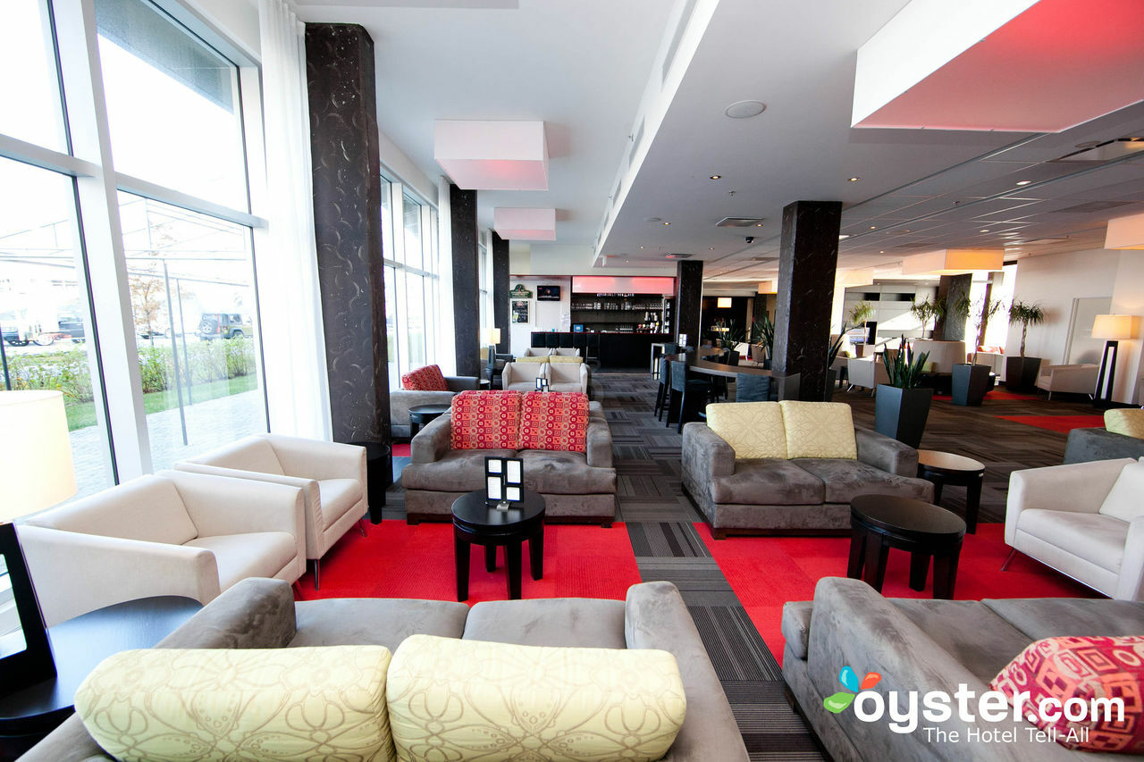 Four Points By Sheraton Levis Convention Centre Екстер'єр фото