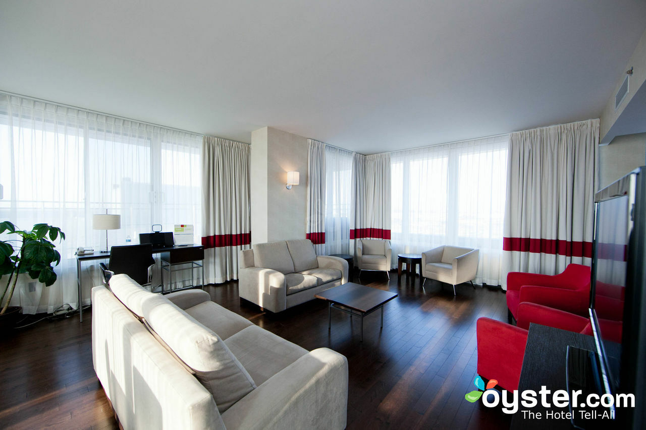 Four Points By Sheraton Levis Convention Centre Екстер'єр фото